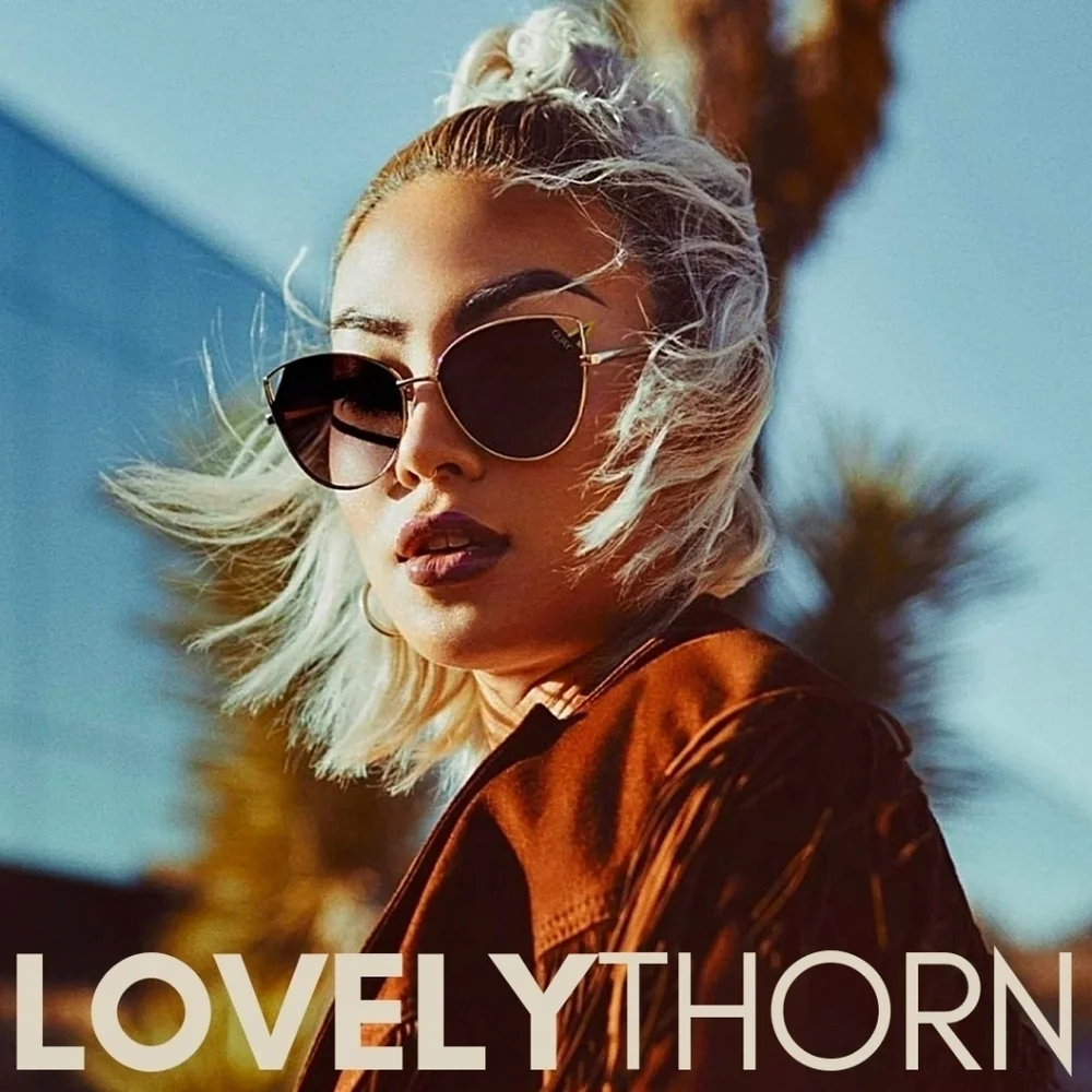 QUAY // ltd ed cut-out cateye sunglasses gold frames smoke lenses
